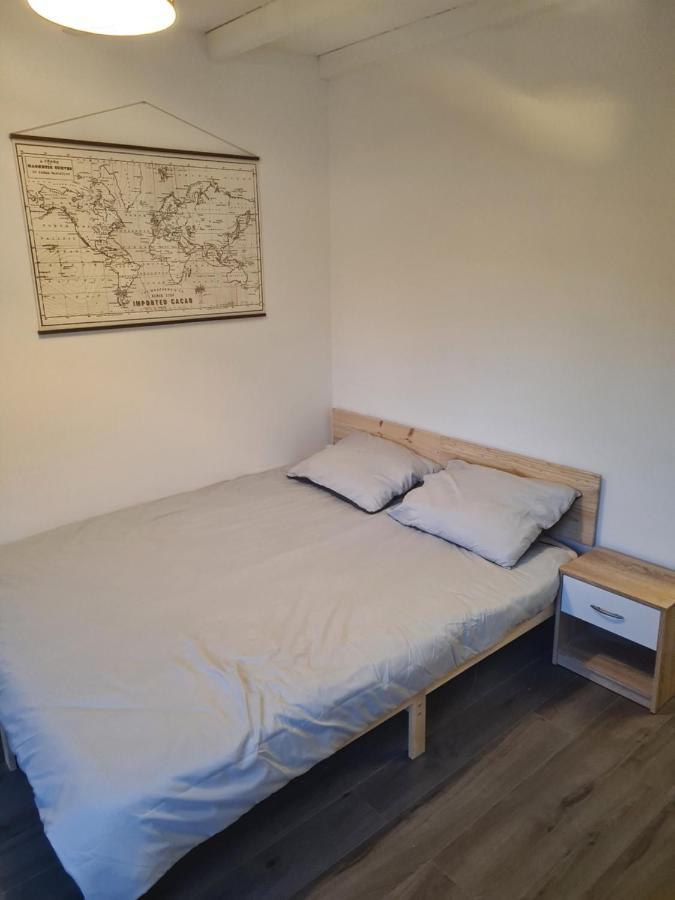 Logement Entier Situe A Taponnat Fleurignac. Luaran gambar